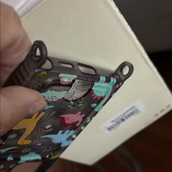 QX Rope Slot Samsung Galaxy S24 Ultra Dinosaur case with rope slots. NWT - Picture 4 of 6